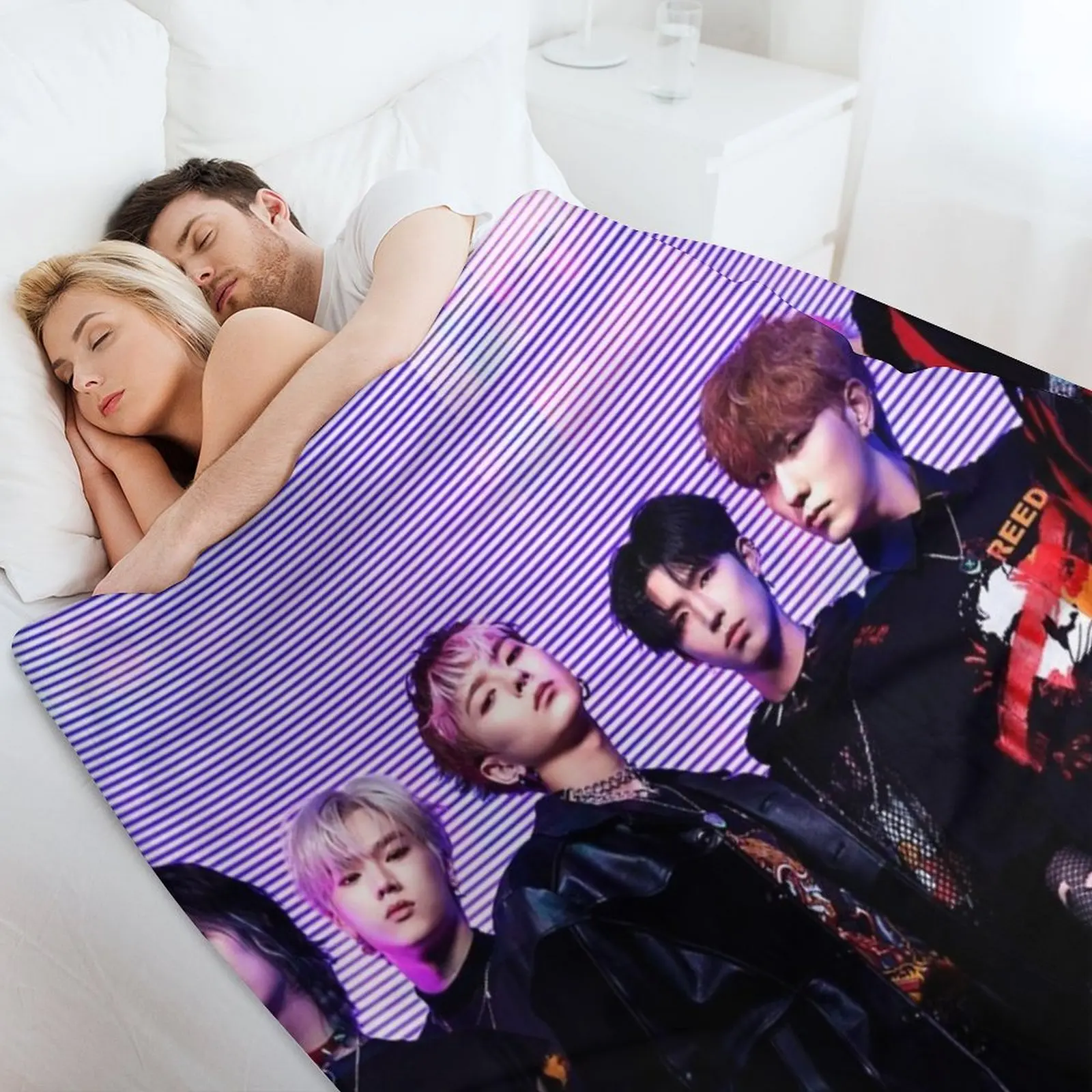 Квичайные герои - Привет Мир! Декоративное одеяло Покрывала Полярные клетчатые