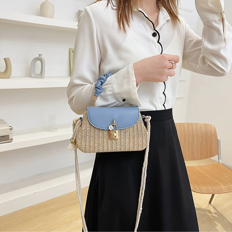 

Текстурированная модная сумка на одно плечо, новый и простой дизайн, тканые сумки для женщин, Корейская версия, маленькая квадратная сумка с...