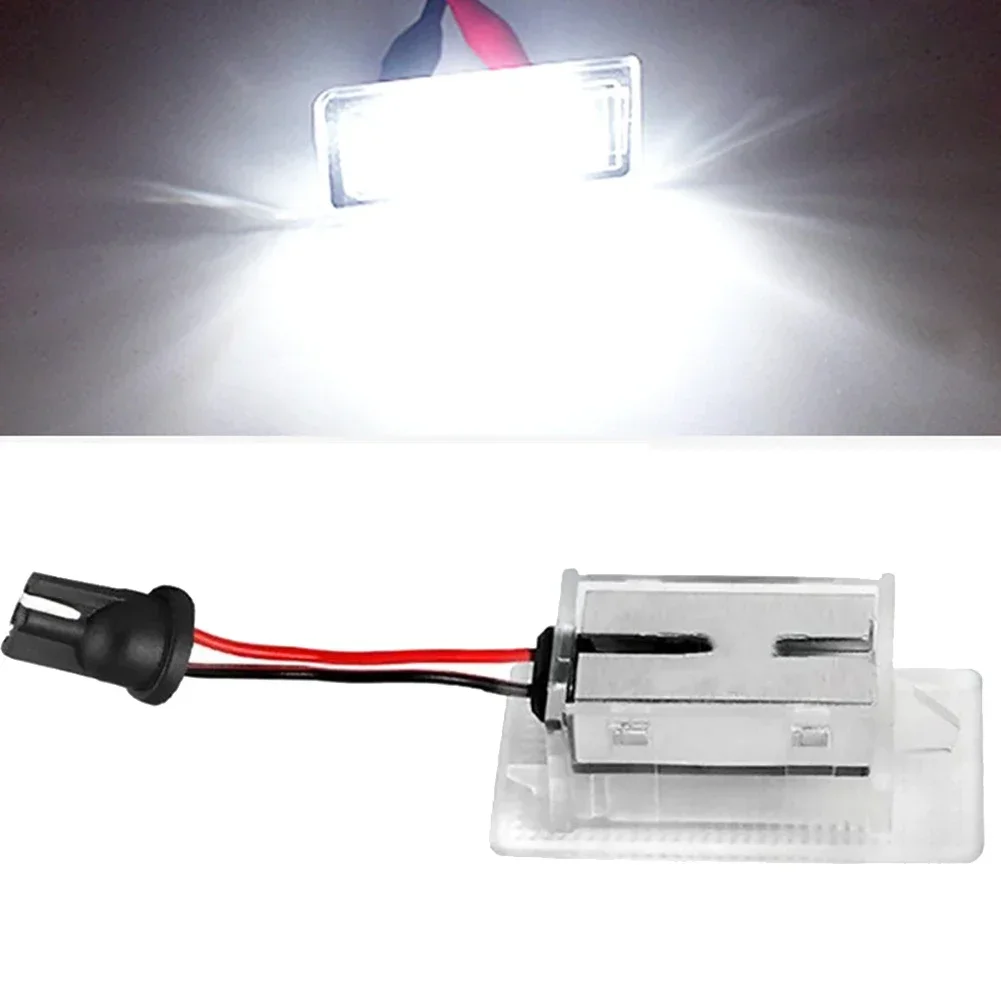 Фото Светодиодная подсветка салона Plug & Play белого цвета для Ford Focus, Fiesta, EcoSport, Escort, Mondeo: подсветка дверей, багажника, грузового отсека №4