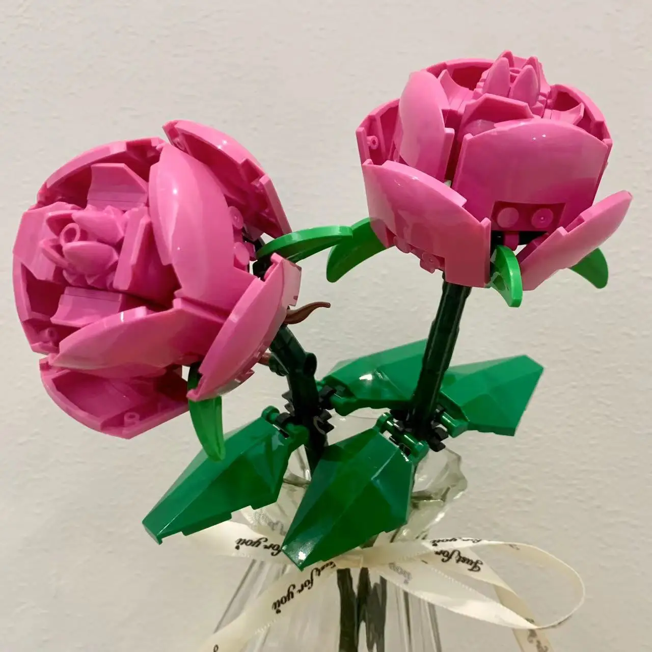 

Romantic Rose Flower Valentine's Day Bouquet Building Blocks Home Furnishing Bonsai Plant Model DIY Assembled Brick Girl Gift