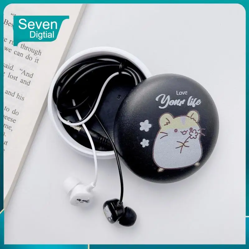 

Small Size And Headphone Cable Light Weight Large Capacity Storage Box Made Of High-quality Materials Easy To Carry Headphones