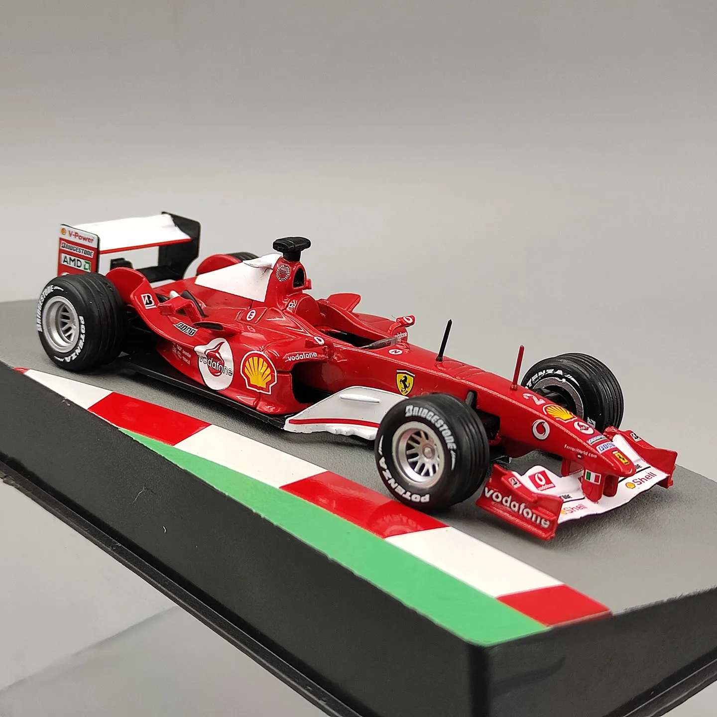 Фото Модель Ferrari F2004-2004 в масштабе 1:43 # Модель гоночного автомобиля Формулы-2 из сплава №5