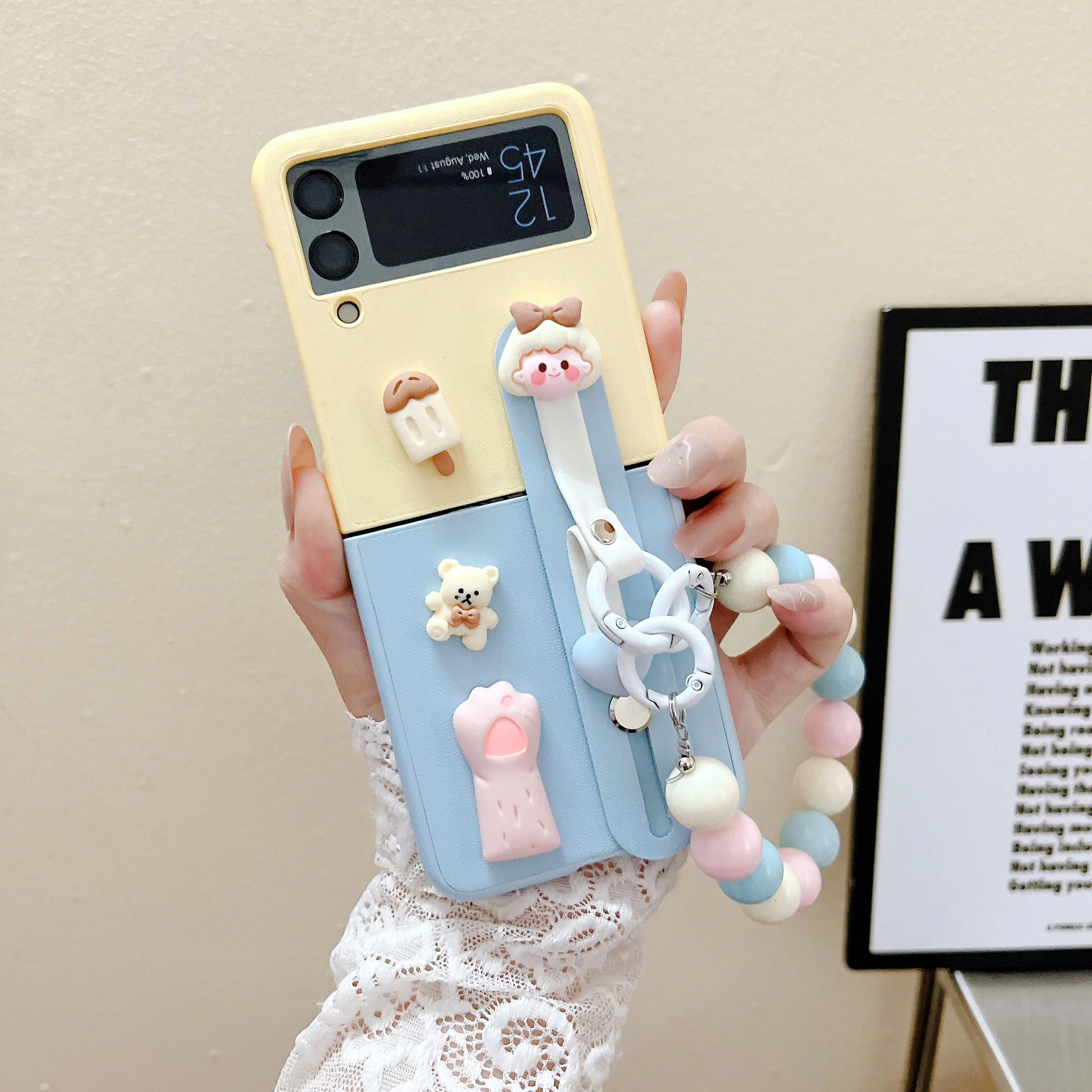 Ceny Śliczne Składane Etui Na Telefon Do Samsung Z Flip 4 Etui ZFlip3 Twarde Tylna Pokrywa Z Bransoletką Do Samsung Galaxy Z Flip 4 Z Klapką 3 5G