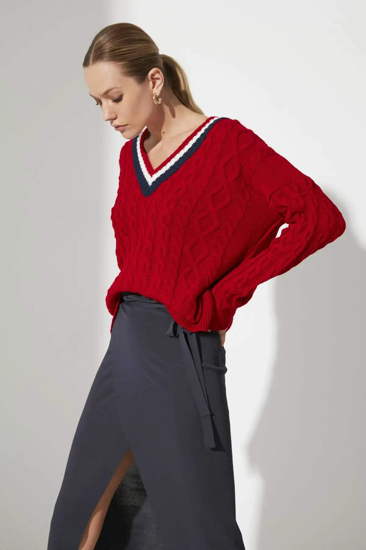 

Red Oversize Knitwear Sweater