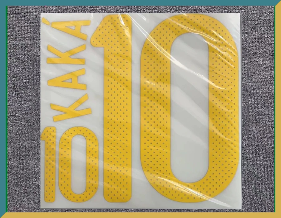 

2010 Brazil away #10 Kaka name set print heat transfer Football Badge Patch