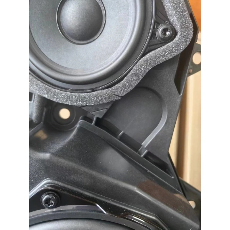 Фото Акустическая система Bang & Olufsen B&O для передних дверей A6L A7 C8, улучшенная версия, OE 4K0035297 4K0035298 №2