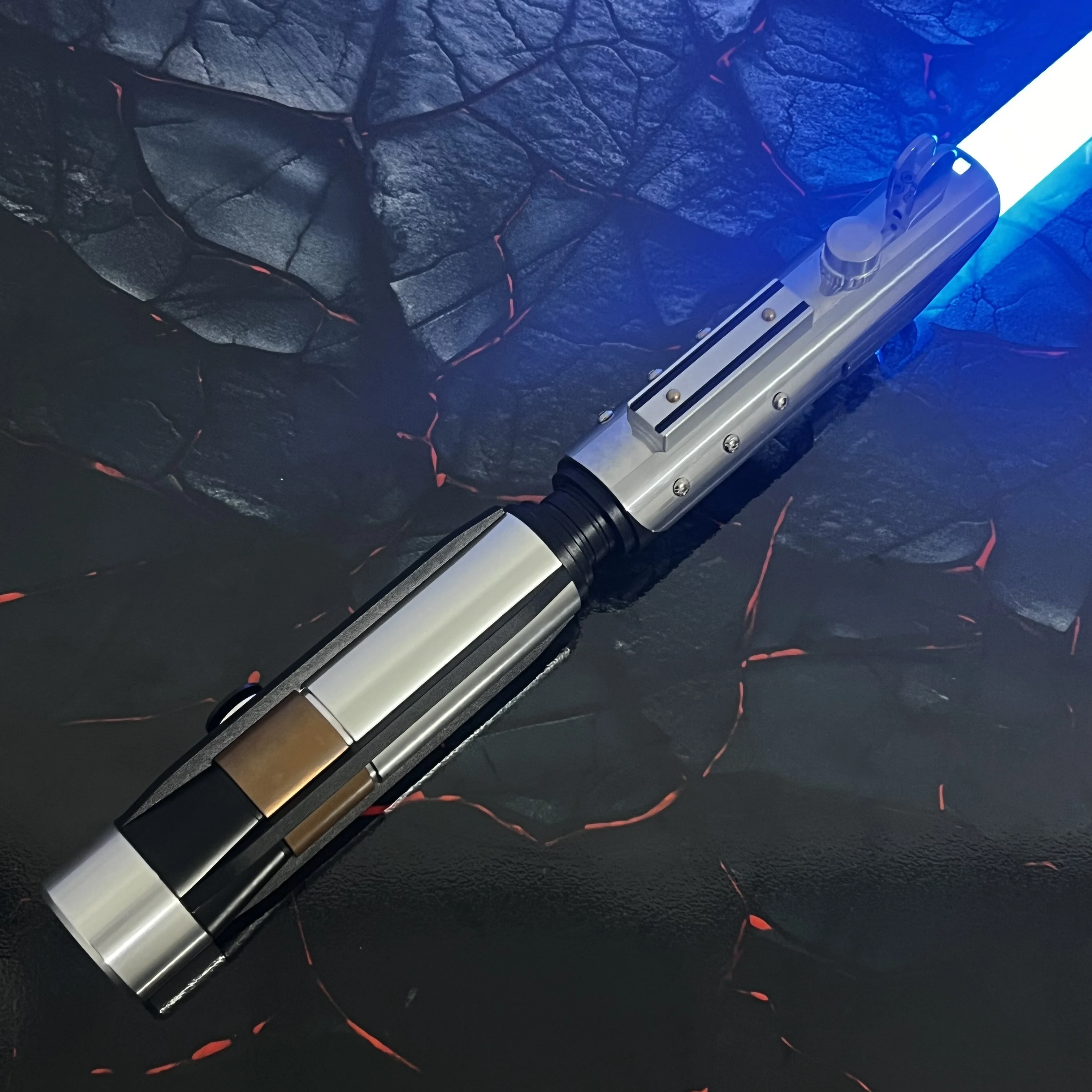 Фото Световой меч Star Killer NeoPixel Proffie v 2,2, чувствительный и гладкий поворотный металлический тяжелый дуэль, RGB пиксельная игрушка, аниме, ролевая игра №3