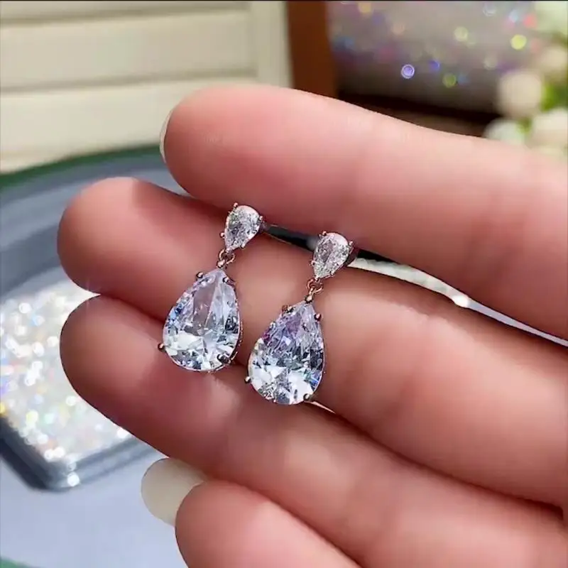 

Женские серьги с белыми кристаллами, в форме капли