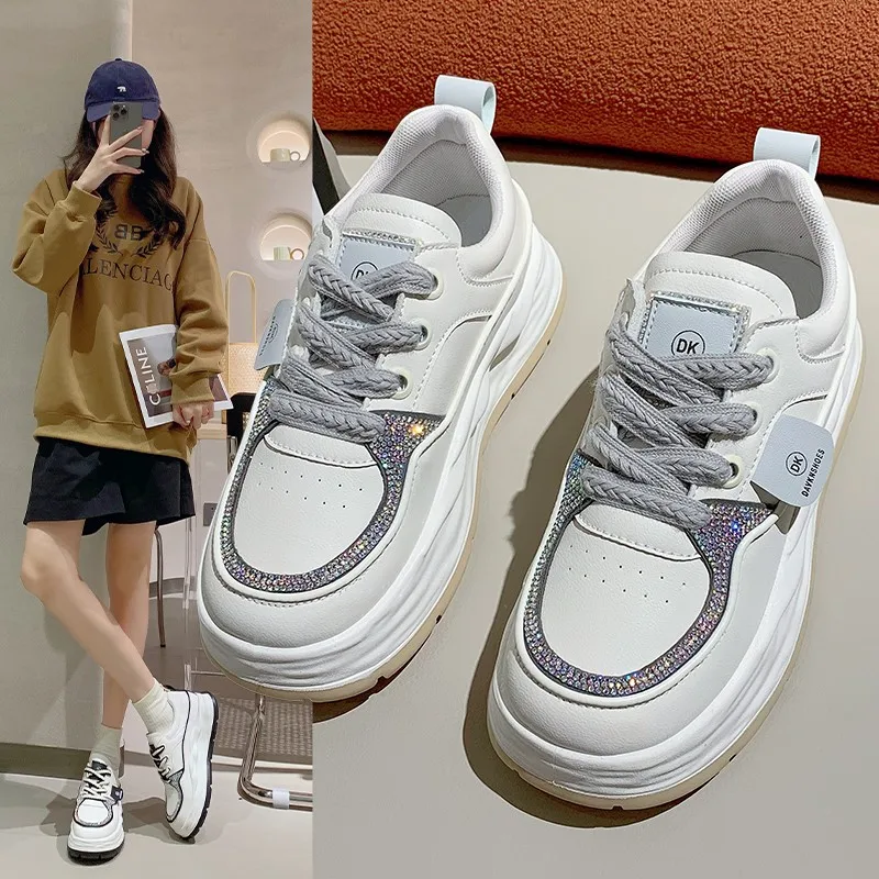 

Женские кроссовки на толстой подошве, дышащие кроссовки в Корейском стиле, повседневная обувь для доски, большие размеры, лето 2023