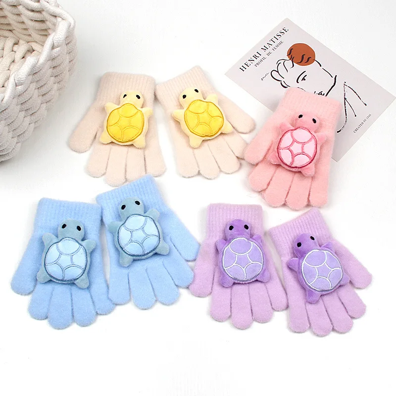 Мультяшные плюшевые детские перчатки морозостойкие с декором в виде черепахи