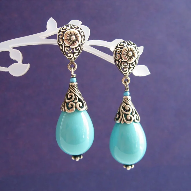 

Vintage Metal Hand Carved Flower Pattern Earrings Women Water Drop Earrings