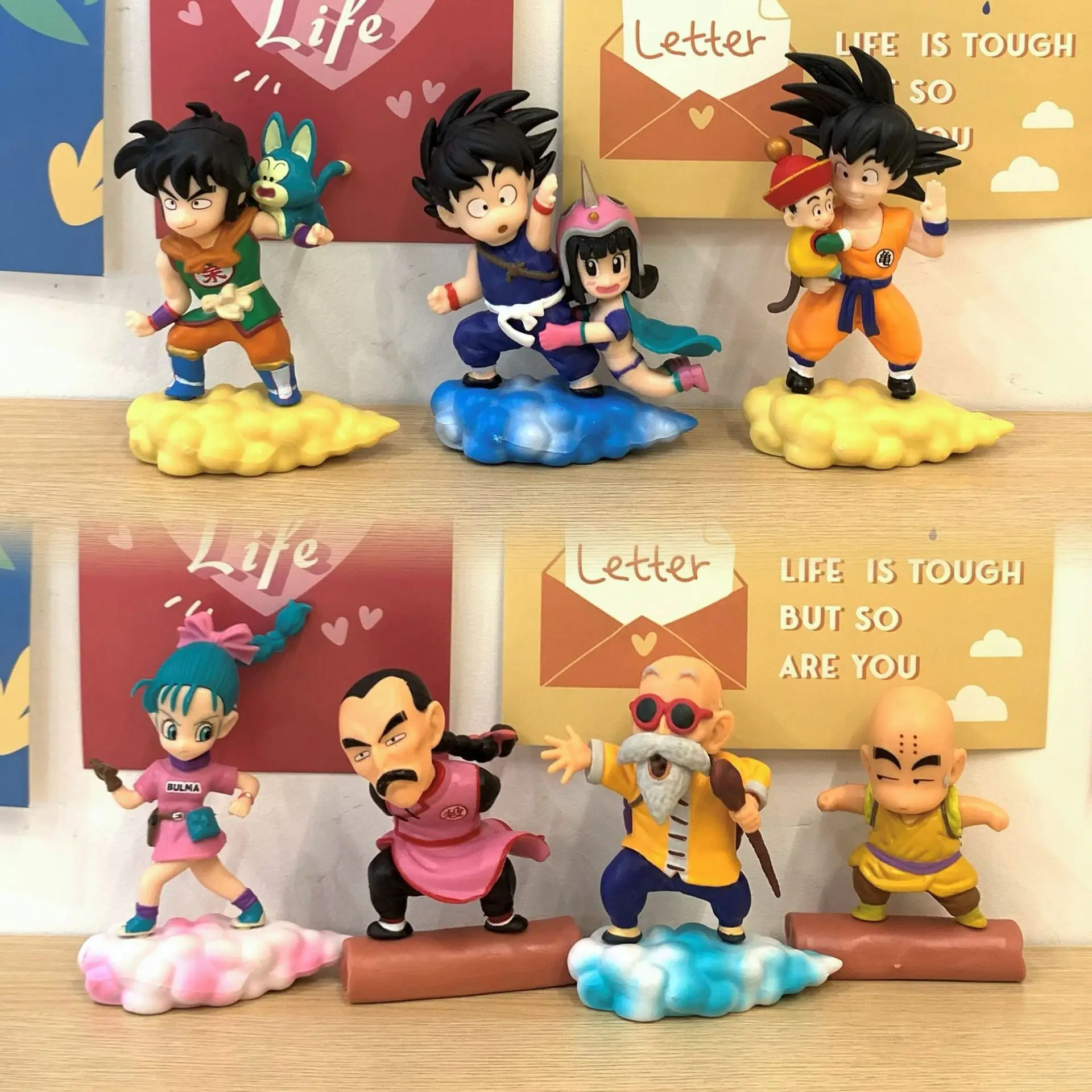 

Dragon Ball Anime action figures Seven pieces per set Son Goku Krillin Chichi Kame Sennin Tao Pai Bulma Toy gift room decoration