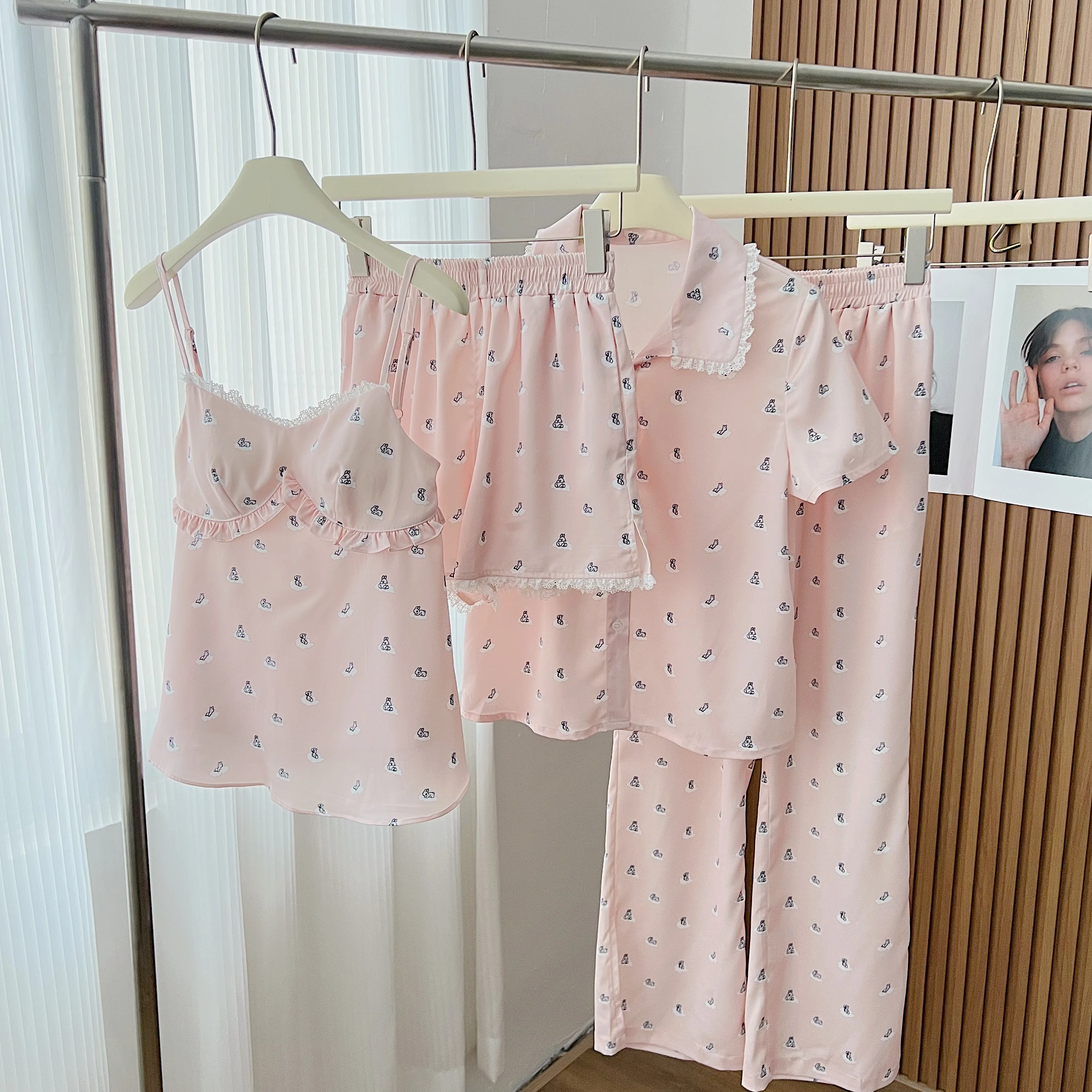 Spicy Halo Lala Rabbit Garden Par 2.0/Wall Satin Champagne Milk Powder Sling Pajamas Set for Your Home