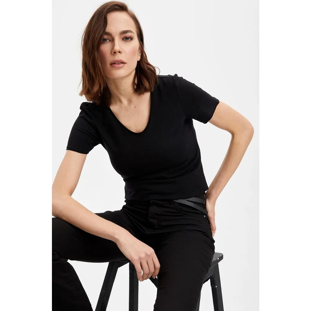 

V-Neck Basic T-Shirt I1073Az20Sp T Shirt Y2K Top Nostalgic Summer Women T-Shirt Anime Bluz