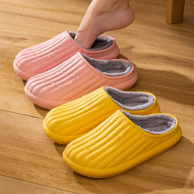 Зимние теплые тапочки женские водонепроницаемые Нескользящие шлепанцы на