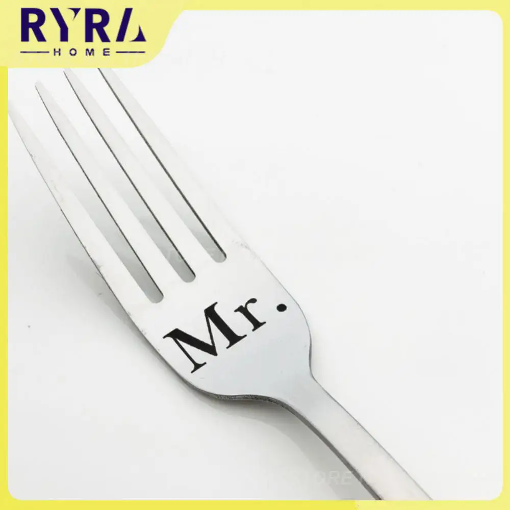 

Fork New For Couples Western Food Fork Two Styles High Quality Materials Personalized Engraved Dining Fork Tableware Fruit Fork