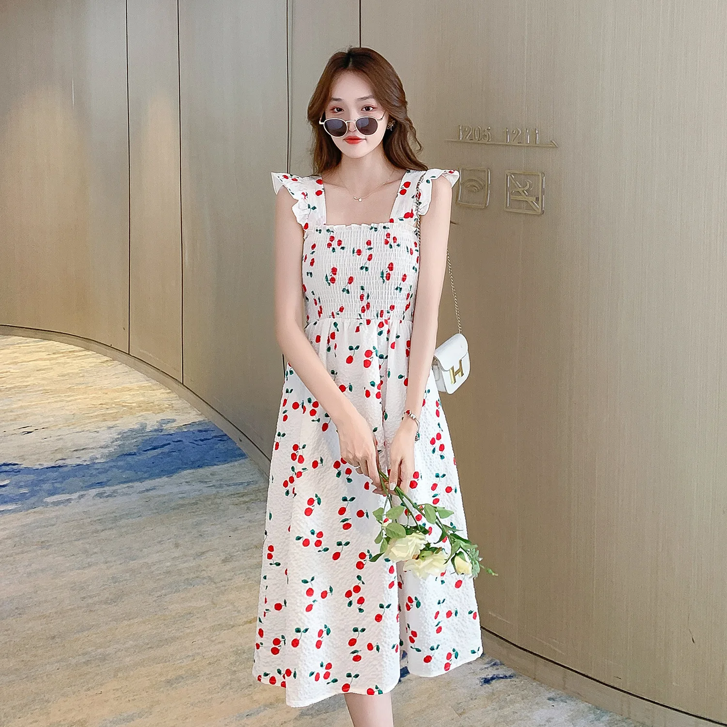 

Женское летнее шифоновое платье с принтом вишни, юбка средней длины