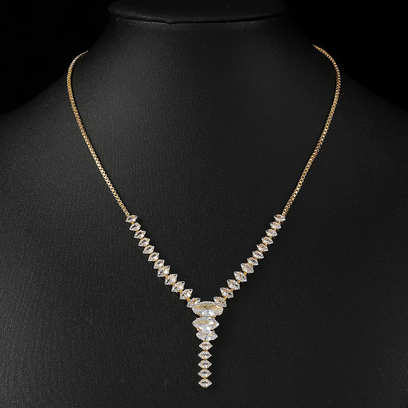 Рисунок 2 - Изысканное ожерелье с подвеской