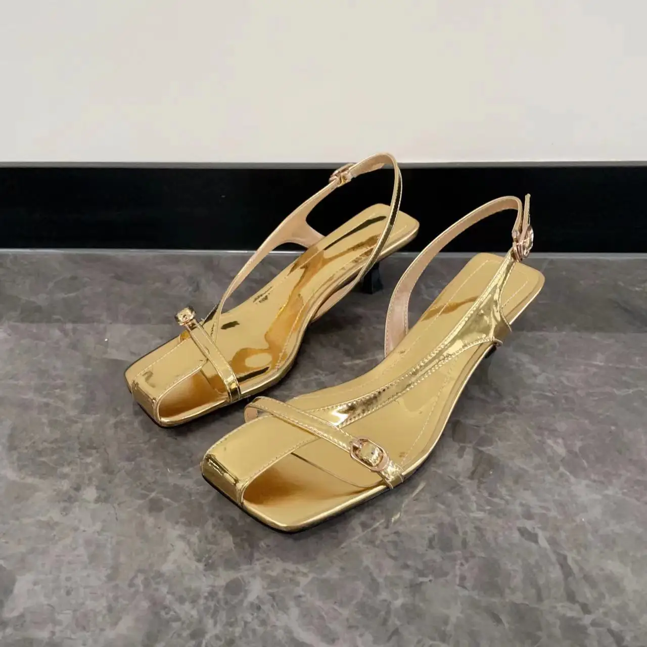 

Slingback Low Heels Tabi Sandals Golden Women Shoes Outdoor Slippers Designer Sandalias Hollow Zapatos Mujer Pumps Chaussure