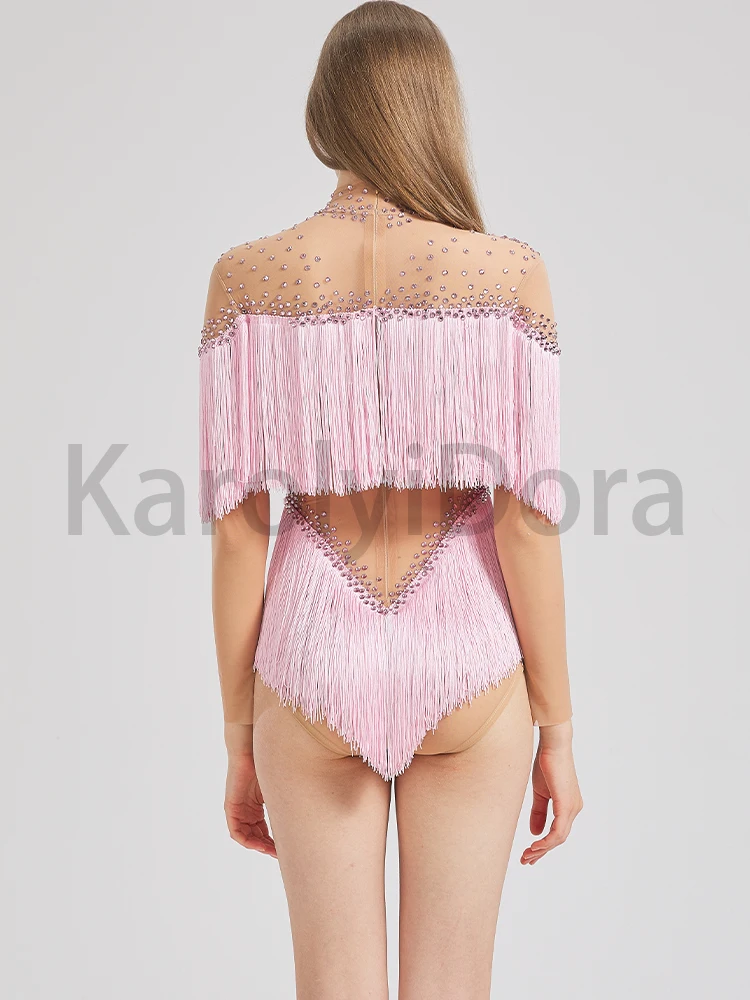 Женский комбинезон со стразами