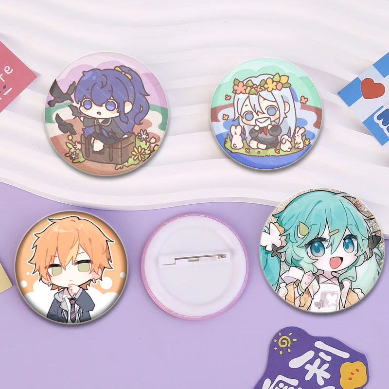 Брошь с аниме принтом цвет в ассортименте