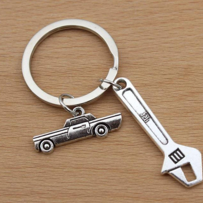 

Automobile Wrench Repairman Dad Father Keychain Keyring women man Jewelry Accessories Pendant Fashion