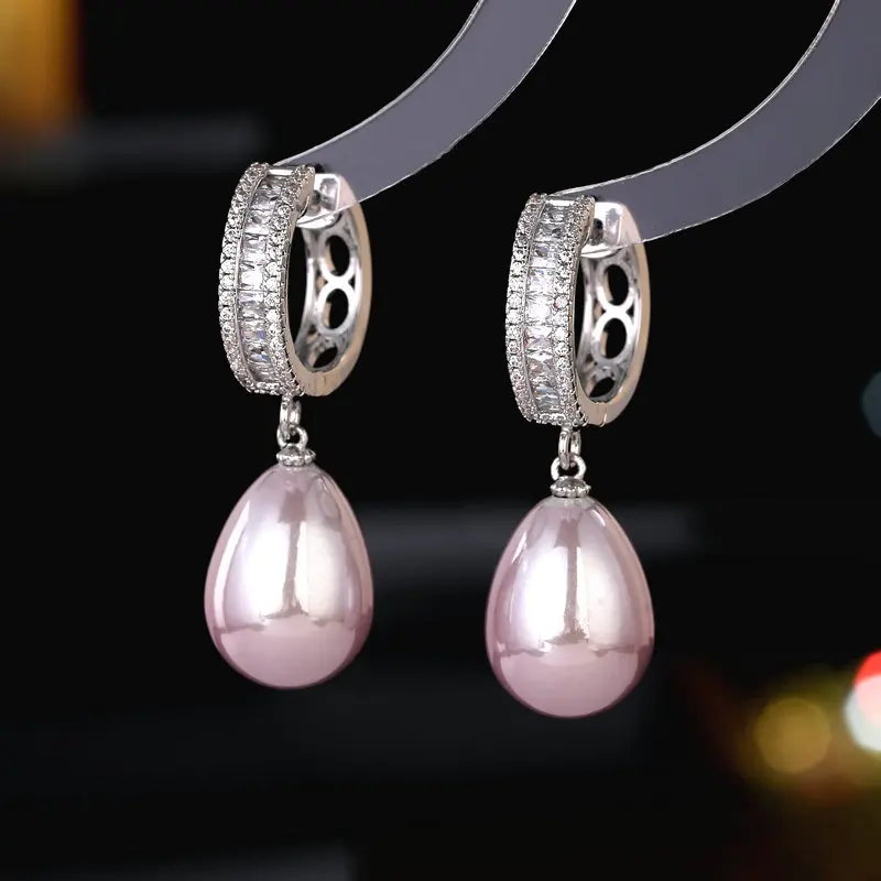 

Elegant Fashion Hook Earrings New Arrival Retro Water Drop Pearl Earrings 2023 Pop Luxury Brand Jewelry Eardrop With CZ Stone