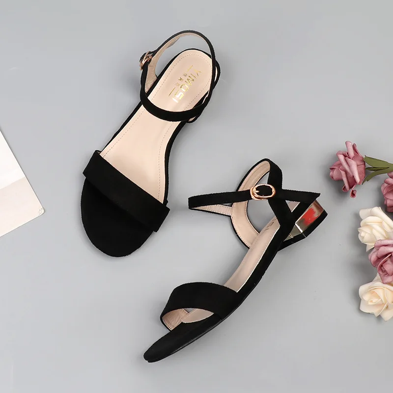 

Sandals Female Summer Korean Version Square head Thick with sandals Low-heeled Word buckle Women's Shoes