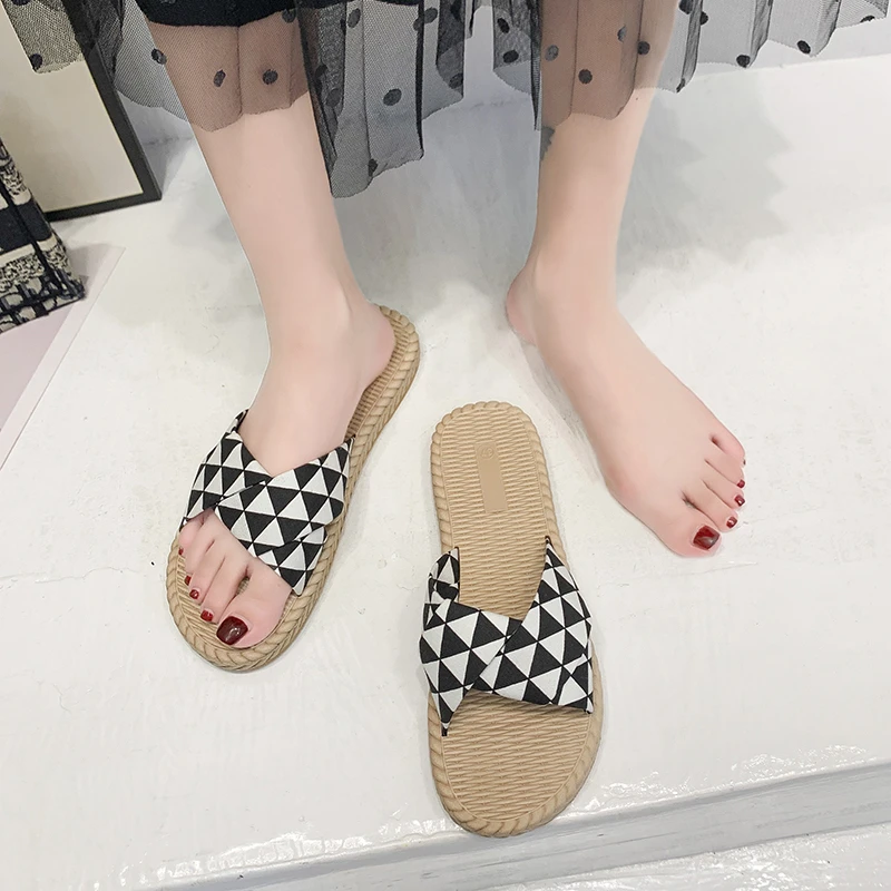 

Summer Women Slippers Solid Platform Square Low Heel Peep Toe Outdoor Slides Casual Beach Female Ladies Shoes Zapatos De Mujer