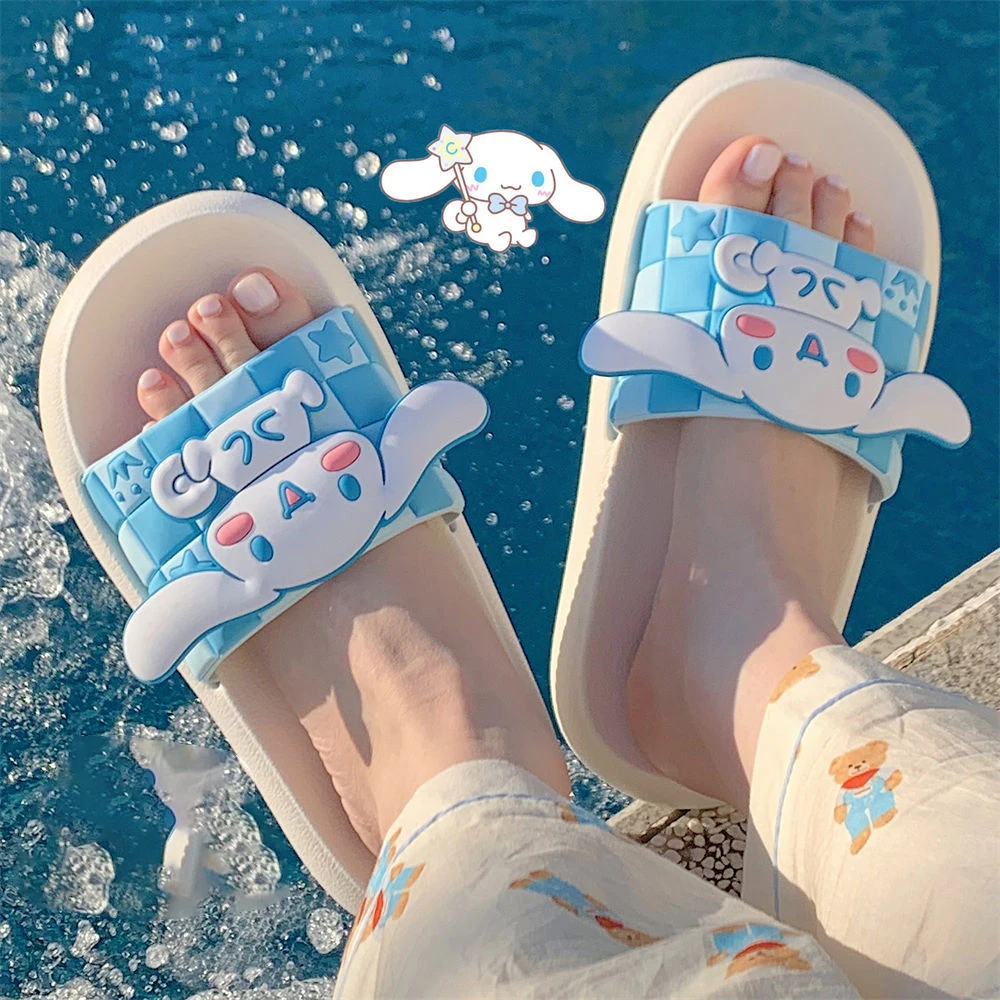 

Сандалии Sanrios Cinnamoroll Kuromi Mymelody женские, пляжные шлепанцы с рисунком аниме, Нескользящие, плоская подошва, для ванной комнаты