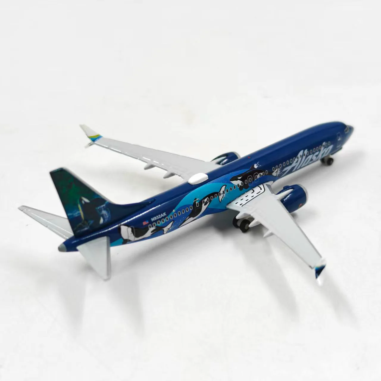 Фото Металлическая модель самолета Herpa 737 Max9 в масштабе 1:500 №3