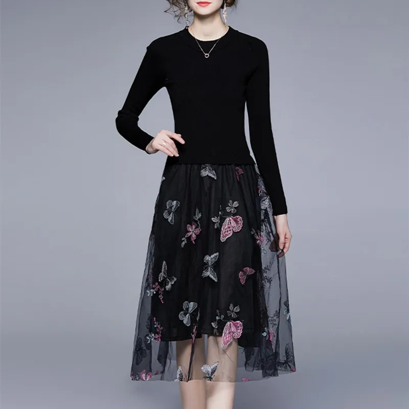 

High Quality Autumn Butterfly Embroidery Patchwork Sweater Dresses Women Winter Elegant Long Sleeve Stretchy Knit Midi Dress