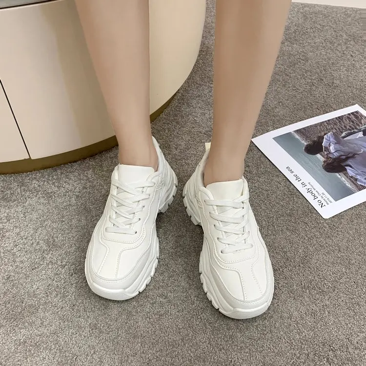 

Beige Women's New Autumn Thick Bottom Sneakers Lace Up Vulcanized Sneakers Casual Flat Bottom Fashion Basket Round Toe PU