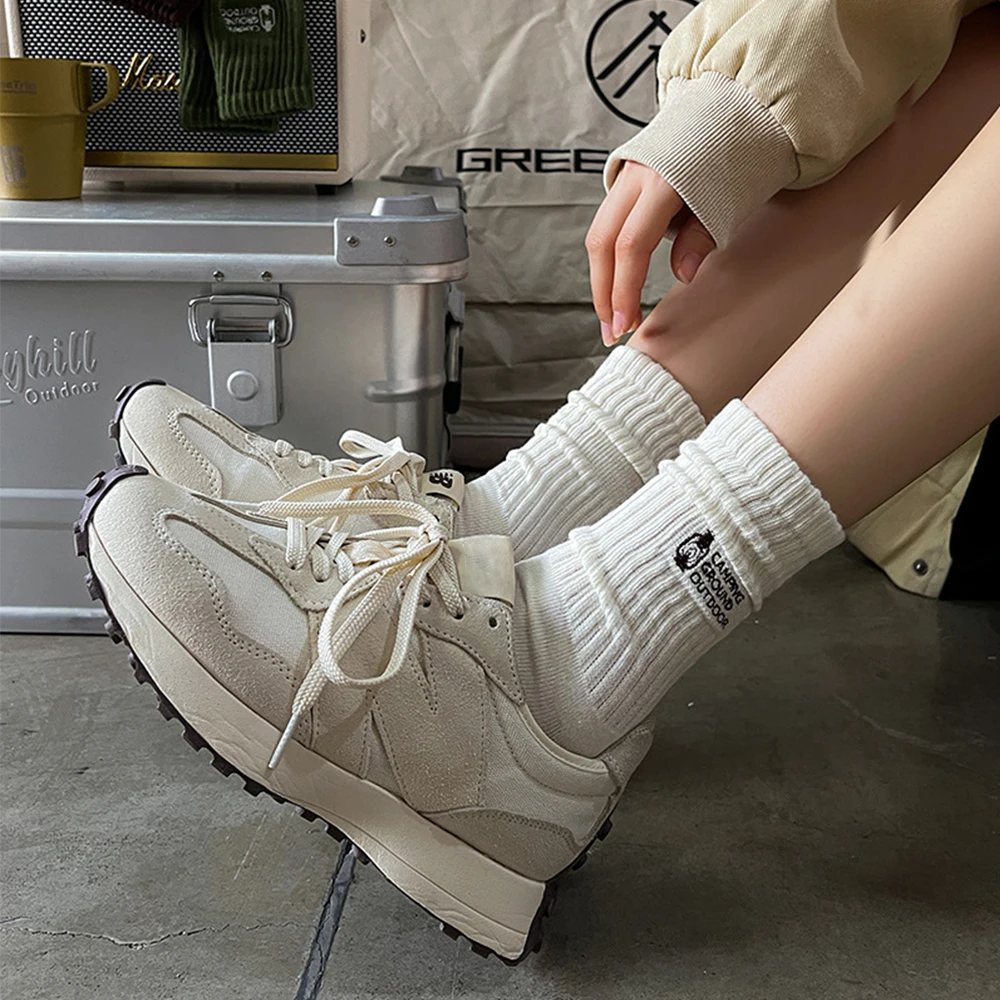 

Винтажные мужские носки средней длины, толстые вязаные хлопковые Дизайнерские однотонные белые носки для городских мальчиков, повседневные спортивные носки, носки для велоспорта и походов