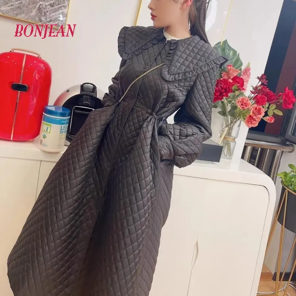 2022 Autumn and Winter New Diamond-shaped Padded Jacket Doll Collar Temperament Retro Coat Women