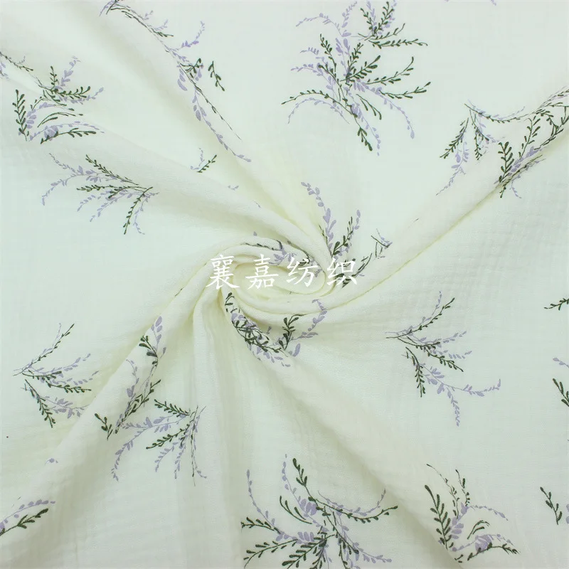 Двойной марлевый креп маленький цветок детская одежда пижамы ткани для домашней