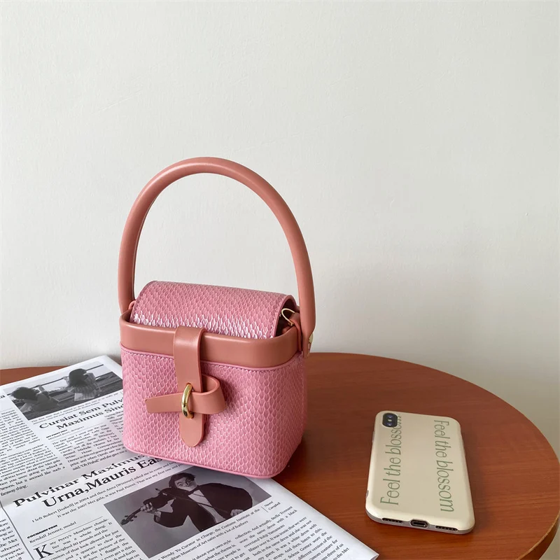 

Small design handbag women's 2022 new tide high-quality slung chain bag mini cigarette case fashion Joker