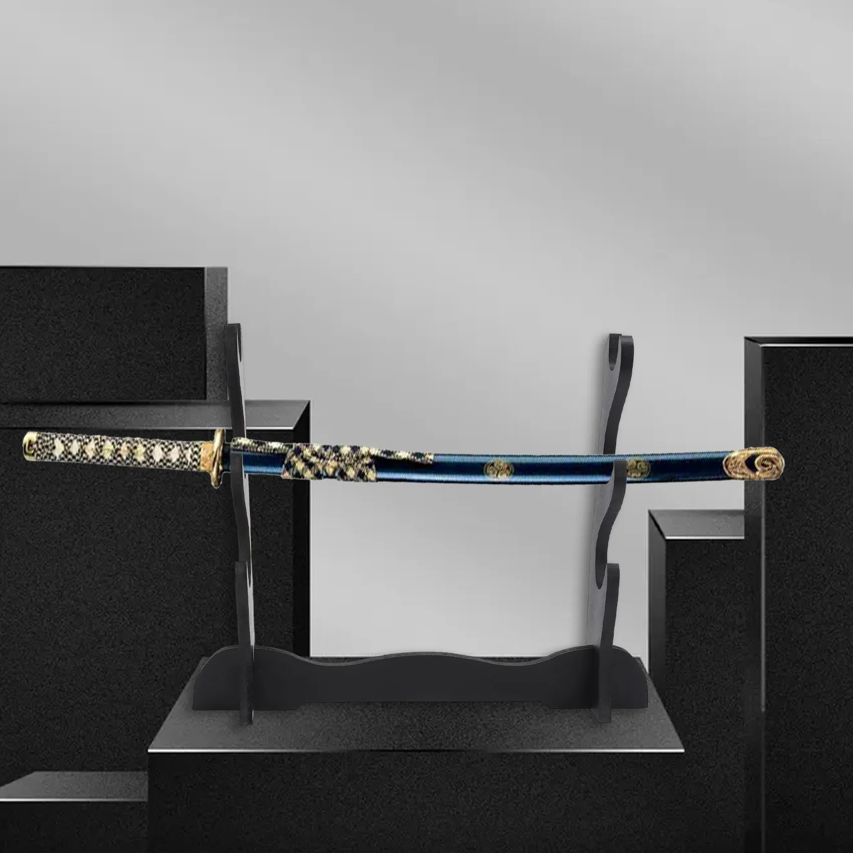 

Трехуровневый держатель для штатива с изображением самурайского меча