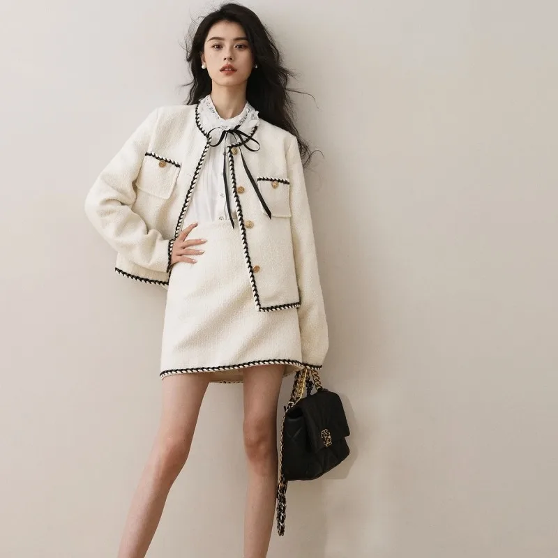 Женский бежевый комплект Xiaoxiangfeng новинка осень/зима 2023 современный дизайн