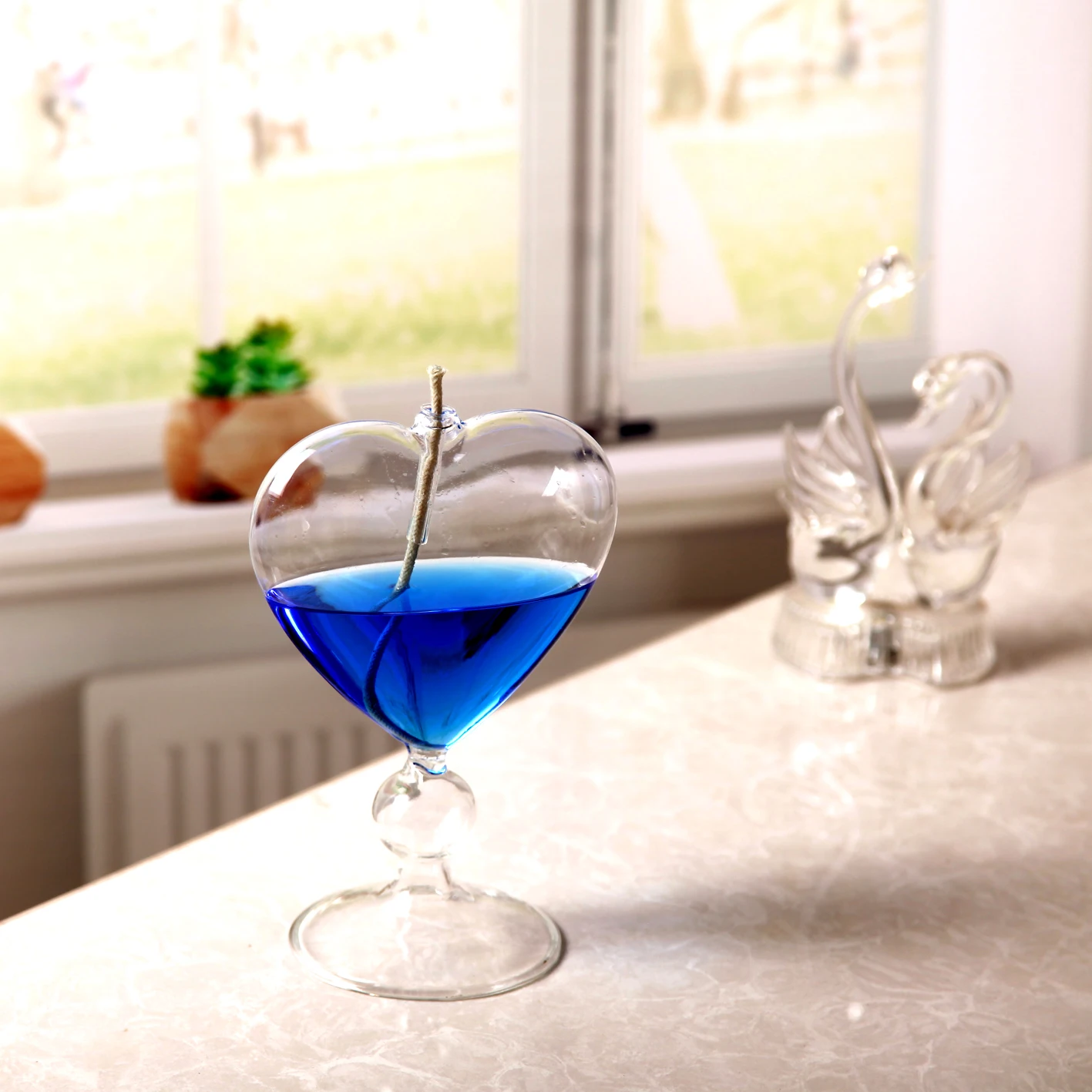 

Creative Hand-made Heat-resistant Glass Oil Lamp European Love Glass Candlestick Home Decoration or Wedding Decoration