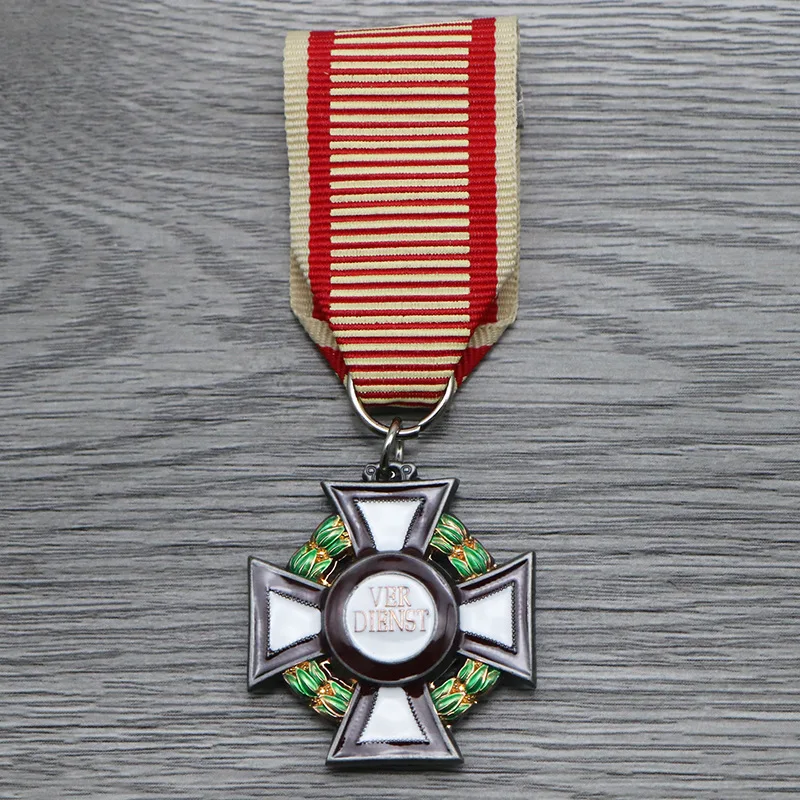 

Реплика Австрийского ордена за заслуги перед Республикой