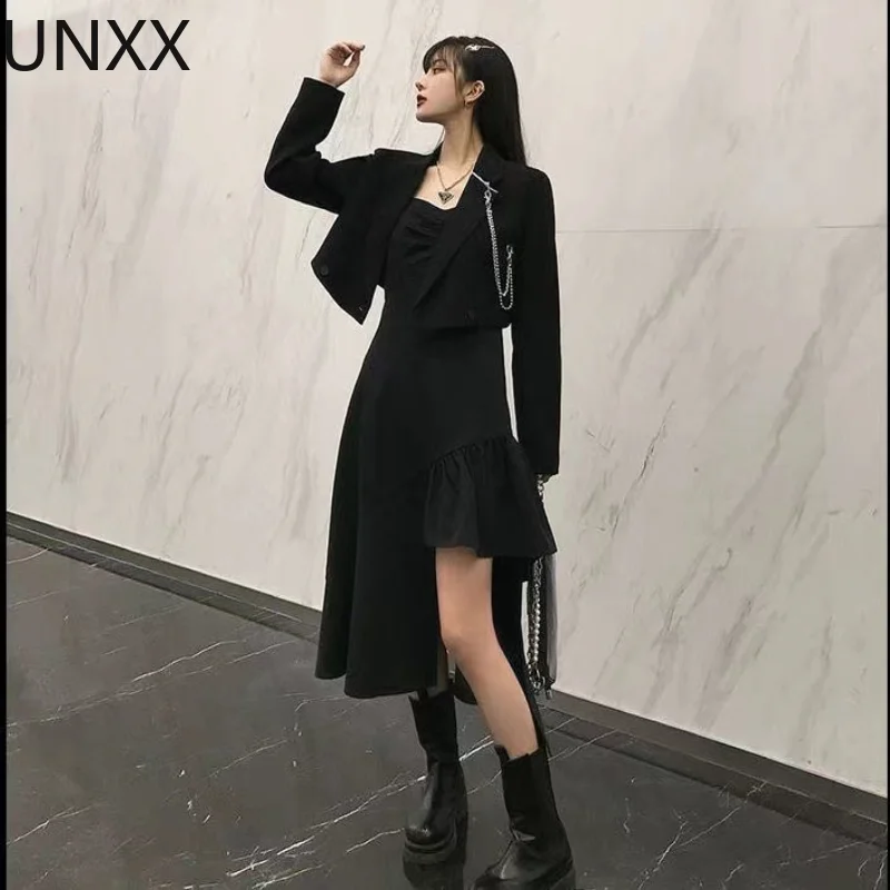 

UNXX 2023 новый весенне-осенний костюм с коротким длинным рукавом + Свободная юбка на бретелях юбка средней длины комплект из двух предметов женский костюм
