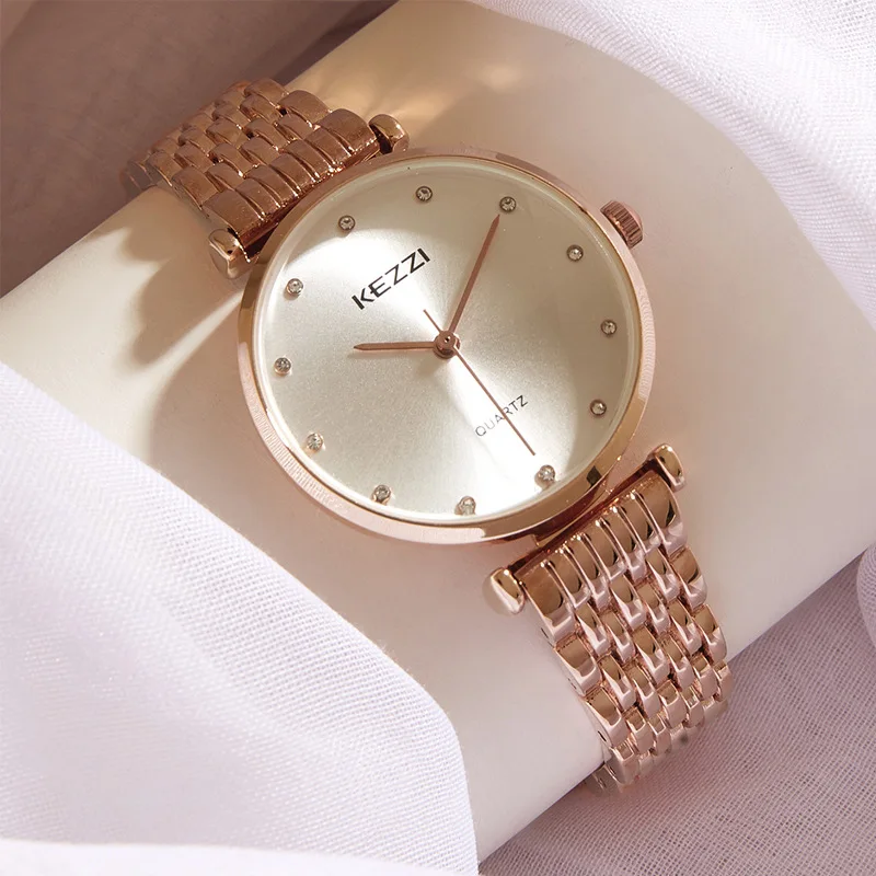 Watch female niche high sense simple temperament business ins wind electronic waterproof quartz watch.