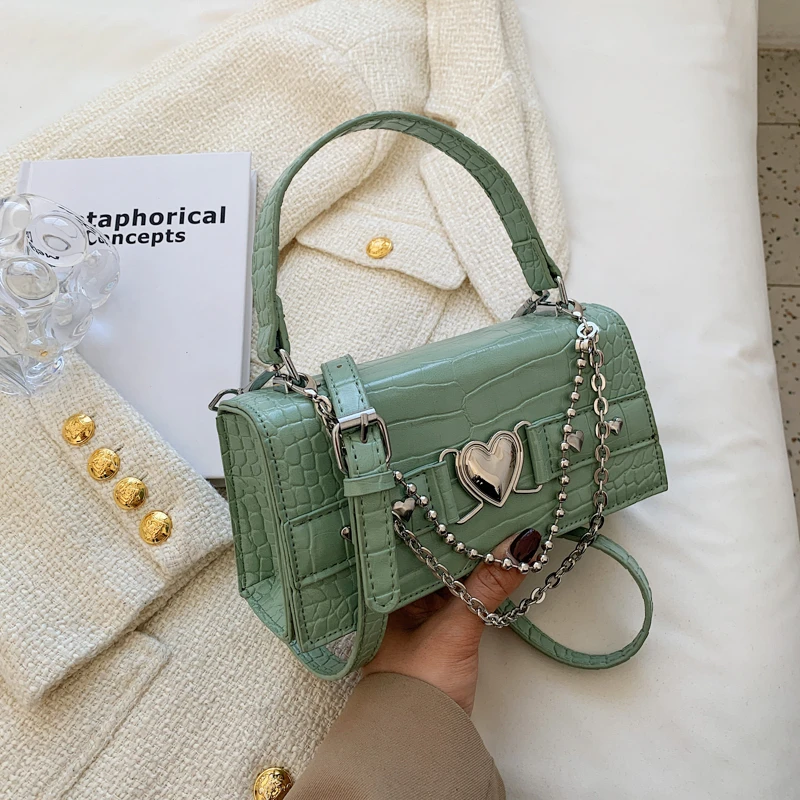 

Chic Women's Crossbody Bag Serpentine Snake Metal Love Heart Chain Flap Pocket Handbag 2023 New Versatile Lady Shoulder Bags