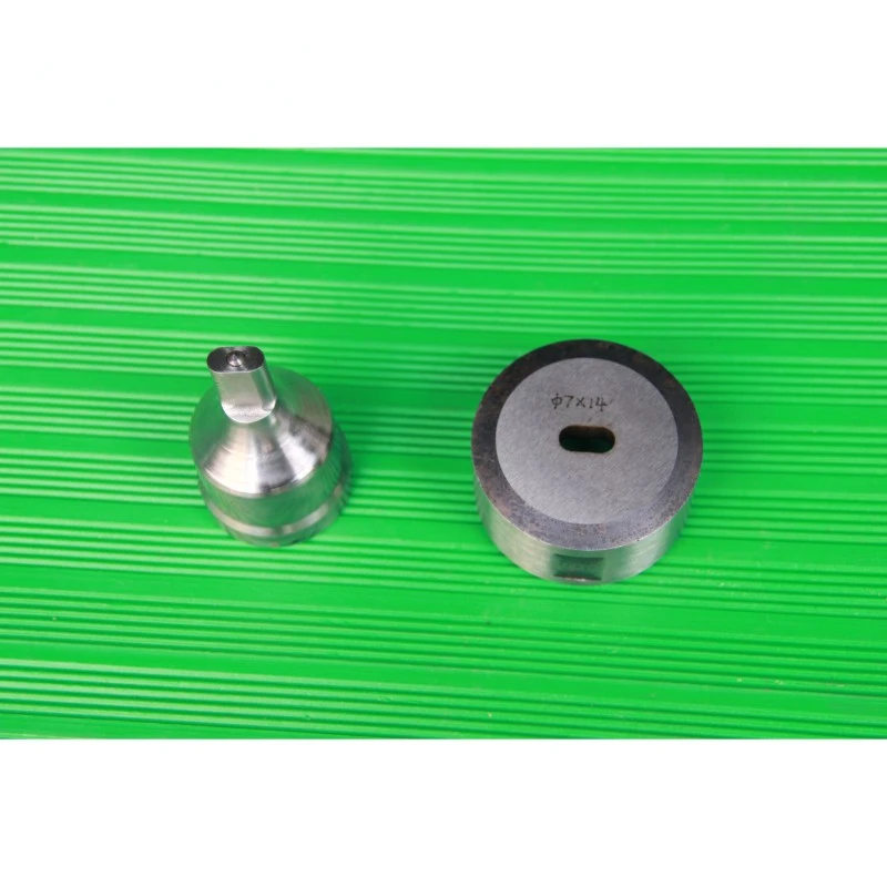 Отверстие для штамповки железного работника АТЭС такое как