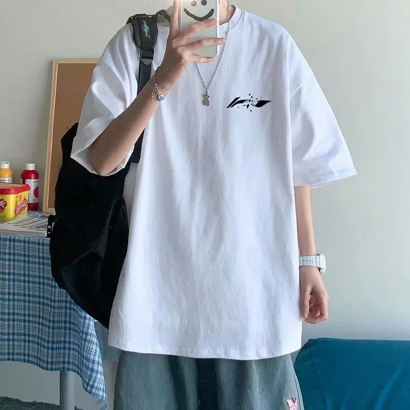 

Short sleeved men's fashion brand Style Men's T-shirt summer body clothes new ruffian handsome men's five and a half sleeve top