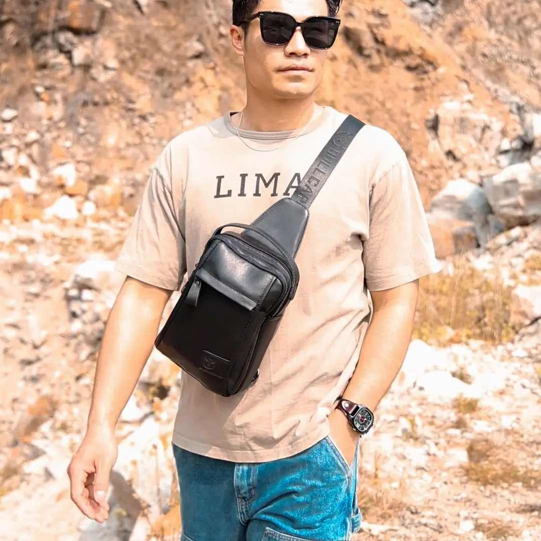 BULLCAPTAIN Leisure Sports Men's Leather Bag Headlayer Cowhide Large Capacity Multi Functional Convenient Crossbody Bag