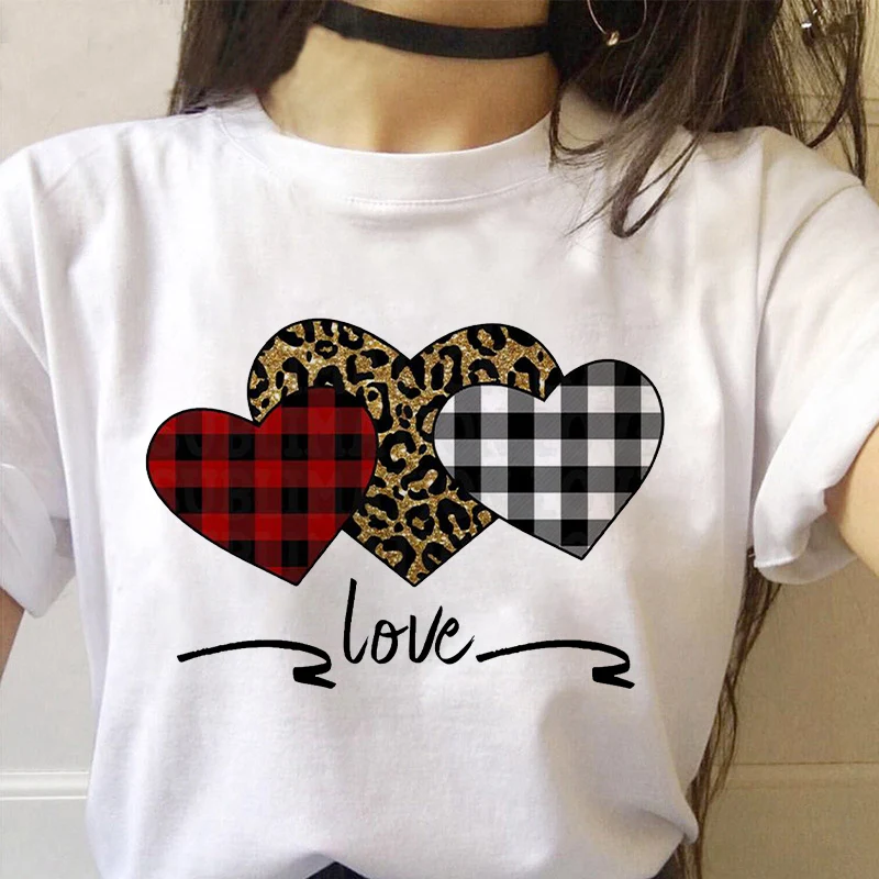 

Женская футболка с леопардовым принтом, с рисунком сердца