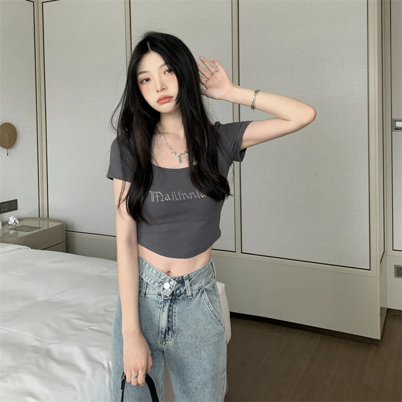 

2023 Letter Print Short-sleeved T-shirt Female Summer Sexy Spicy Girl Slim Bottoming Shirt Short Section Dew Navel Chic Tops