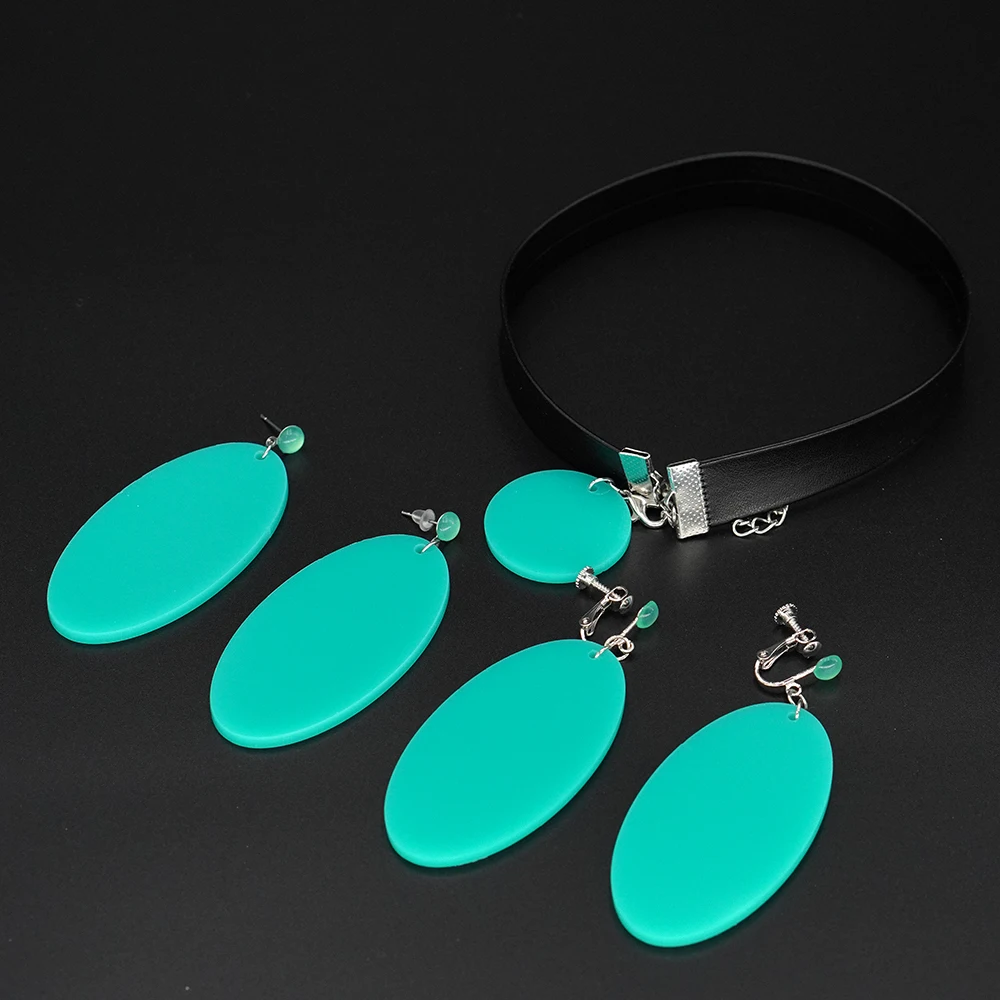 Серьги MINISO DAN DA Momo Ayase зелёные акриловые